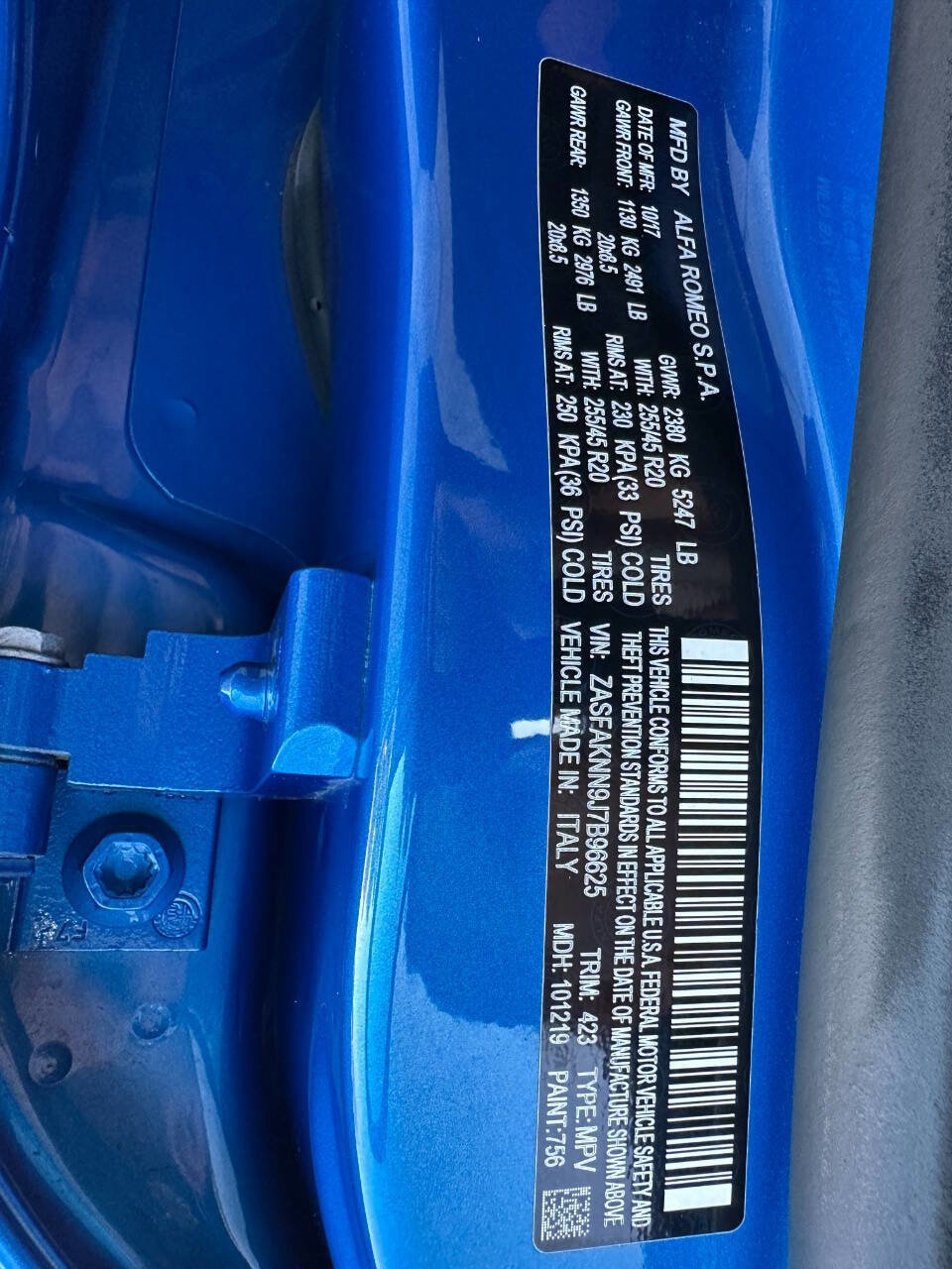 Used 2018 Alfa Romeo Stelvio Ti Sport image 36