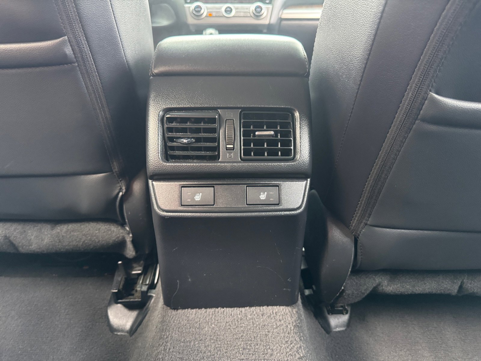 Used 2017 Subaru Outback 3.6R Limited image 33