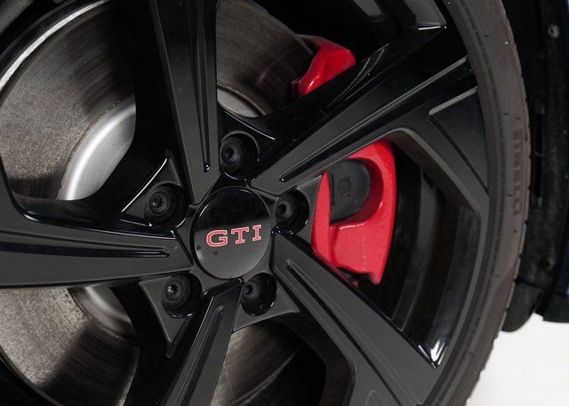 Used 2025 Volkswagen GTI SE w/ SE Leather Seating Package image 27
