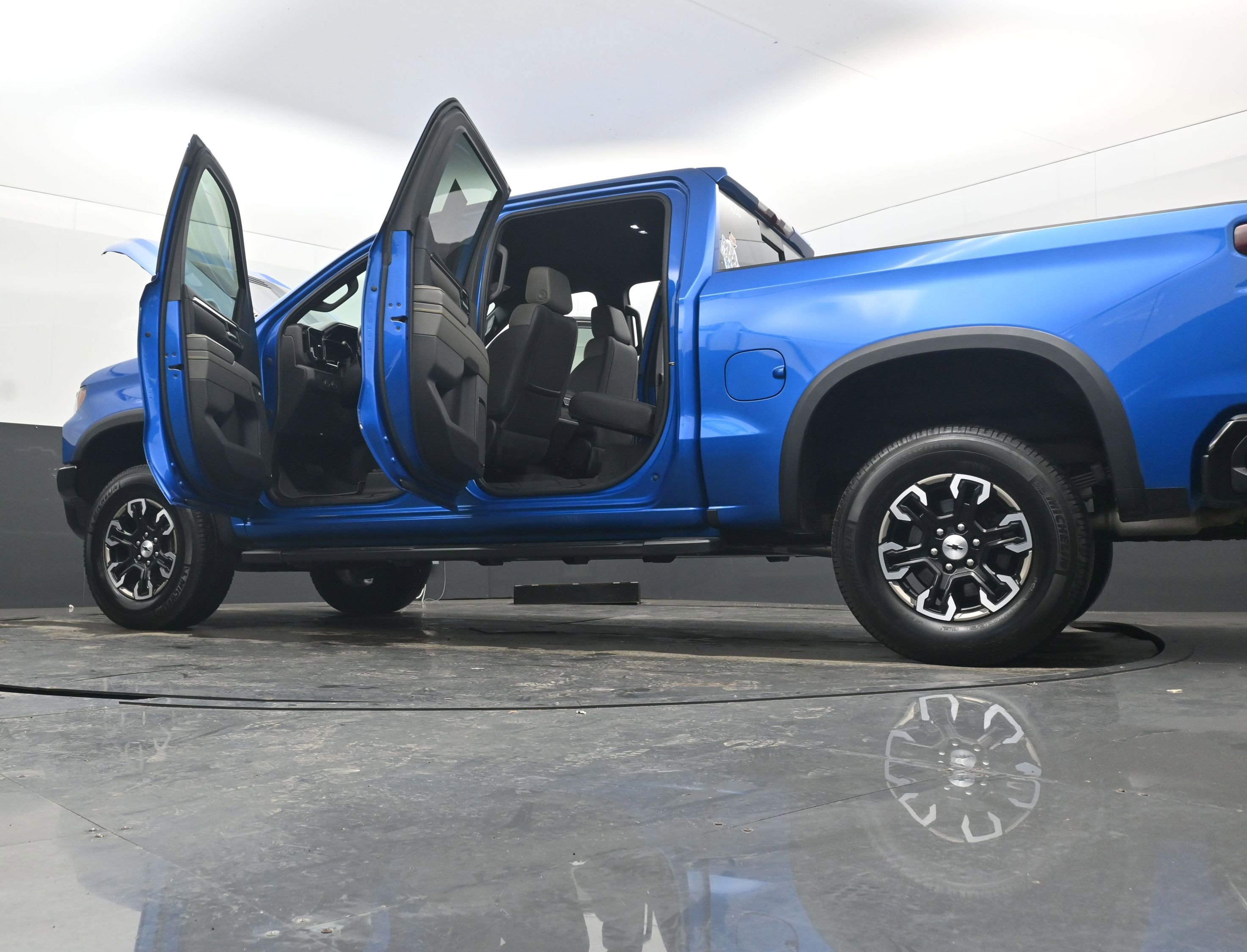 Used 2022 Chevrolet Silverado 1500 ZR2 image 44