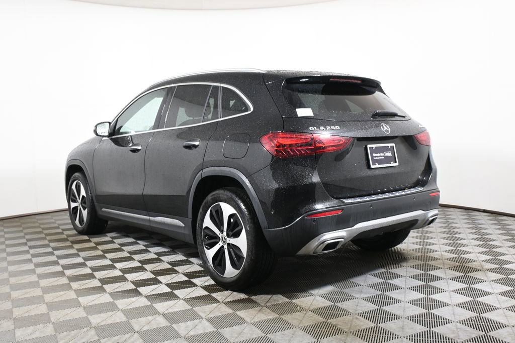 Used 2026 Mercedes-Benz GLA 250 4MATIC image 5