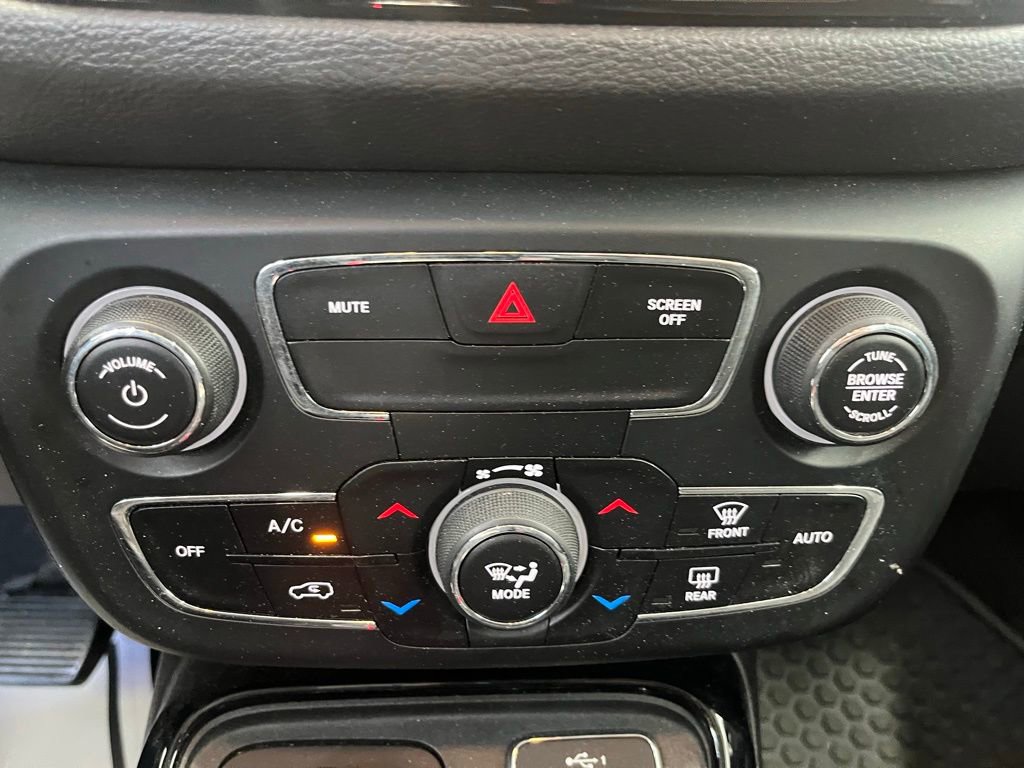 Used 2021 Jeep Compass Latitude image 17