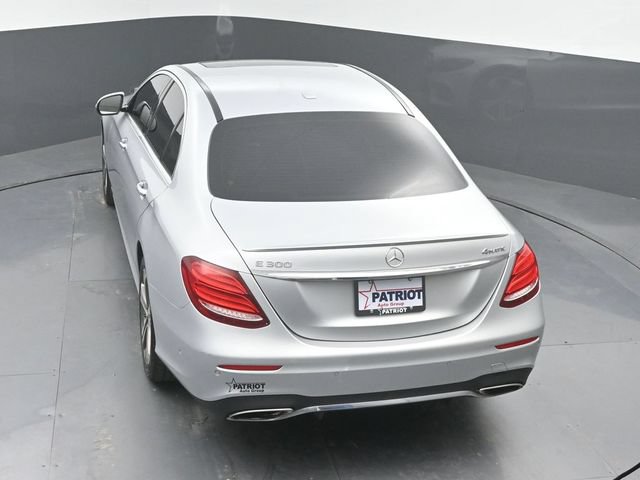 Used 2017 Mercedes-Benz E 300 4MATIC image 37