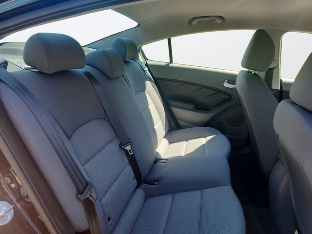 Used 2017 Kia Forte LX FWD image 23