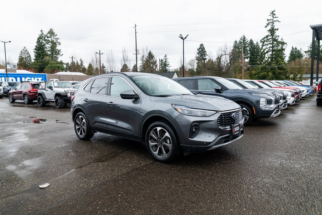 Used 2024 Ford Escape Platinum image 26