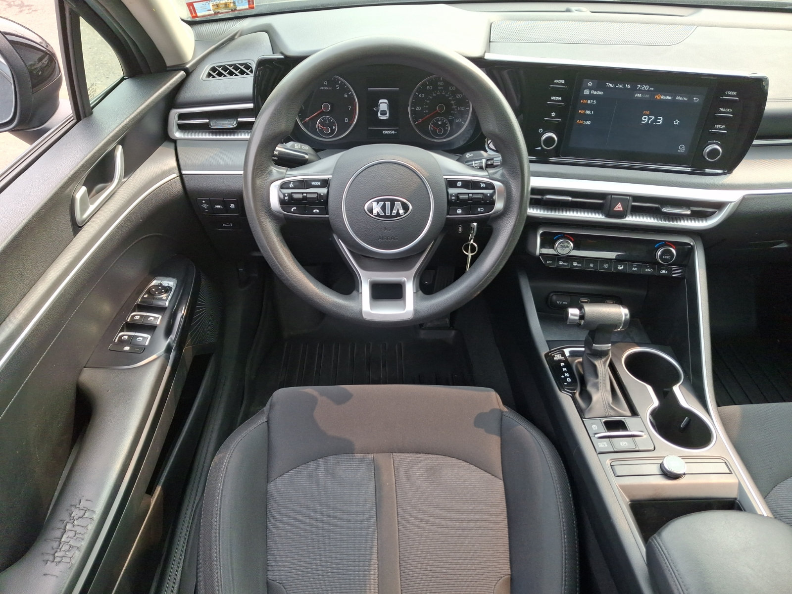 Used 2021 Kia K5 LX FWD image 11