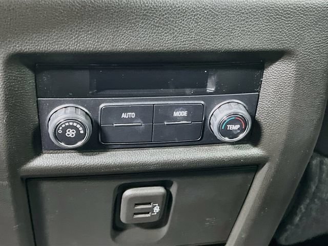Used 2019 Chevrolet Traverse LT w/ LPO, Blackout Package FWD image 35