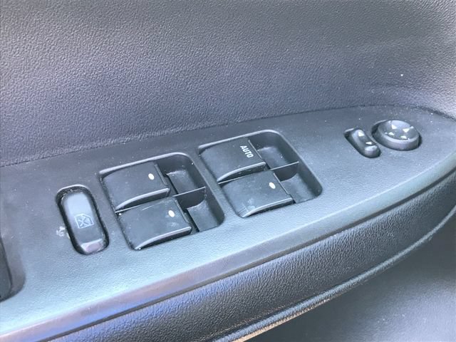 Used 2008 Chevrolet Impala LT FWD image 10