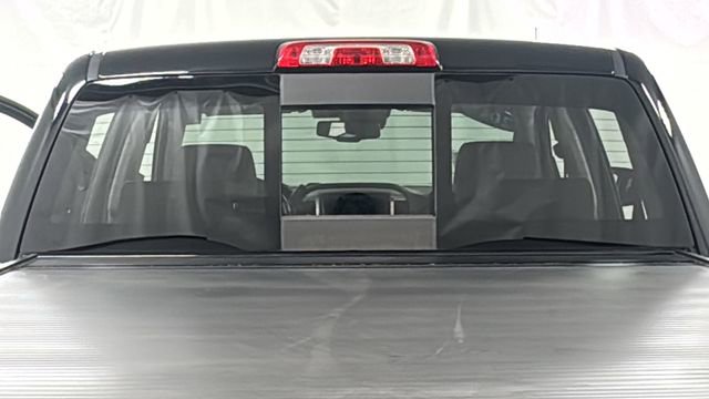 Used 2018 GMC Sierra 1500 SLT image 16