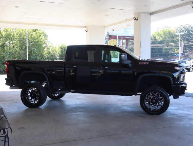 Used 2022 Chevrolet Silverado 2500 LTZ w/ LTZ Plus Package AWD/4WD image 7