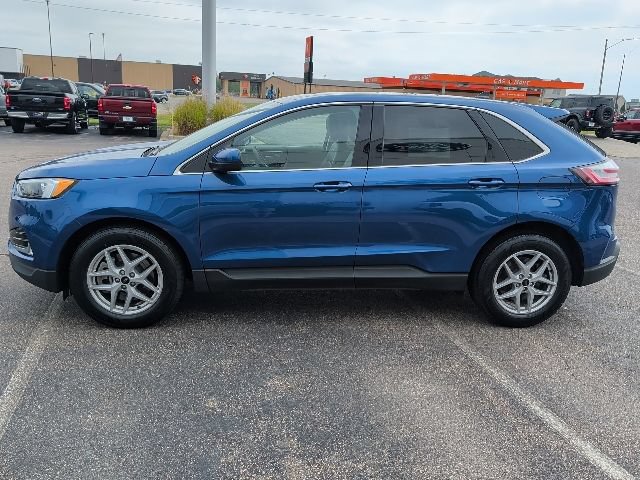 Certified 2023 Ford Edge SEL w/ Convenience Package AWD/4WD image 4