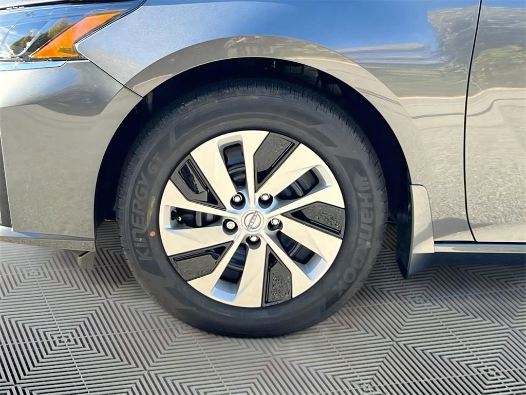 Certified 2025 Nissan Altima 2.5 S image 32