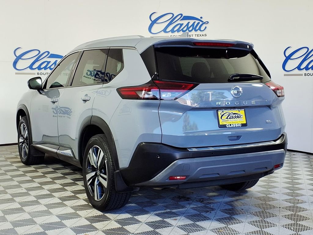 Used 2021 Nissan Rogue SL w/ Premium Package image 2