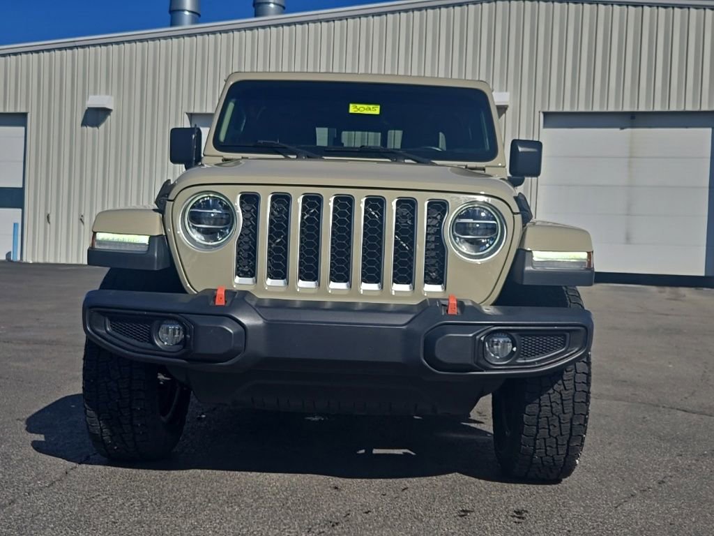 Used 2020 Jeep Gladiator Overland image 2