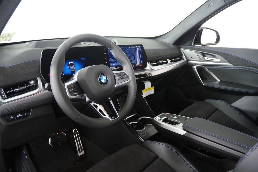 Used 2026 BMW X1 xDrive28i w/ Technology Package image 13