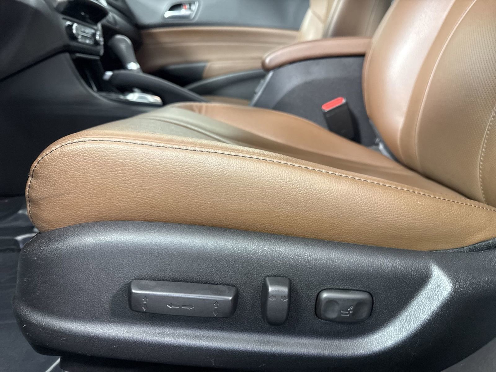 Certified 2020 Acura ILX FWD image 23