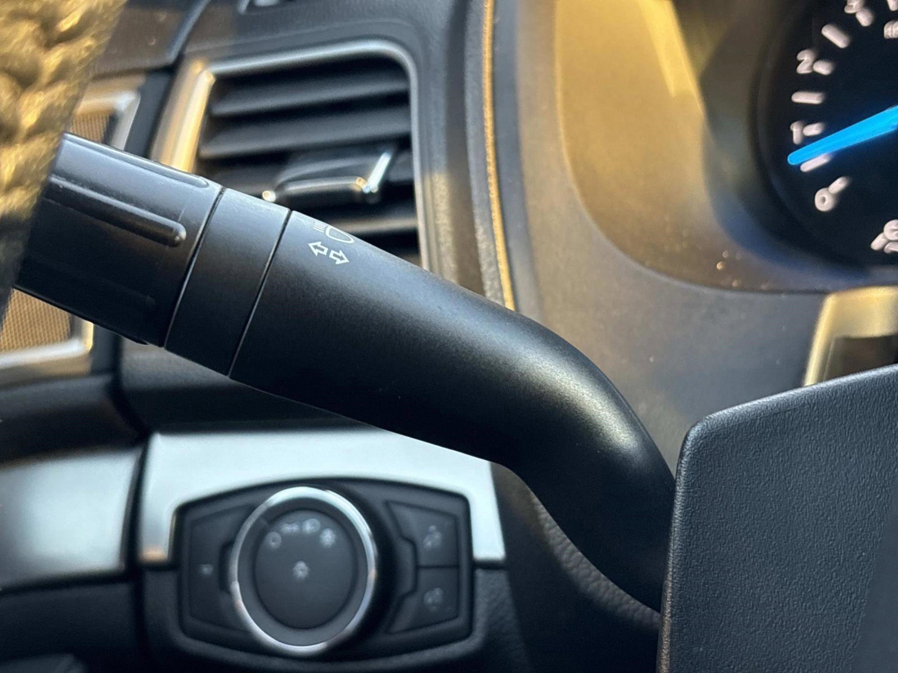 Used 2019 Ford Explorer XLT w/ Class III Trailer Tow Package image 29