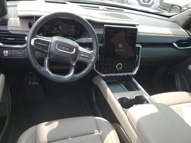 Used 2024 GMC Acadia Elevation w/ Luxury Package FWD image 10