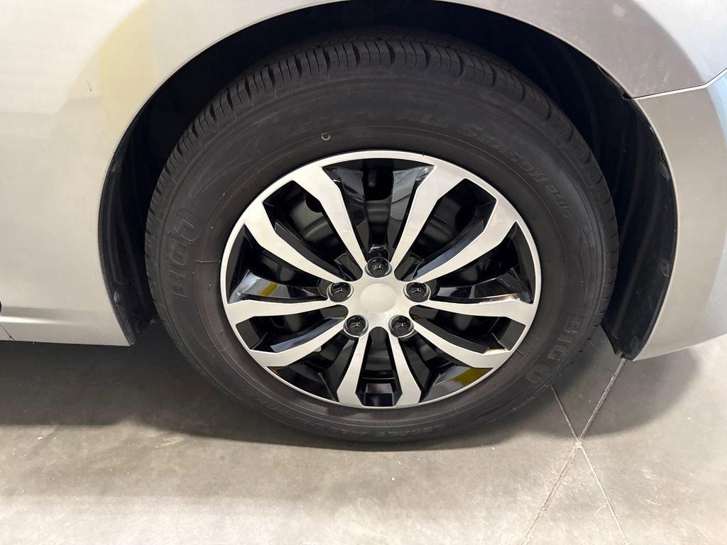 Used 2015 MAZDA MAZDA3 i Sport FWD image 15