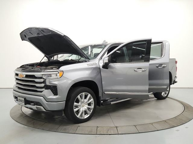 Used 2024 Chevrolet Silverado 1500 High Country w/ High Country Premium Package image 11