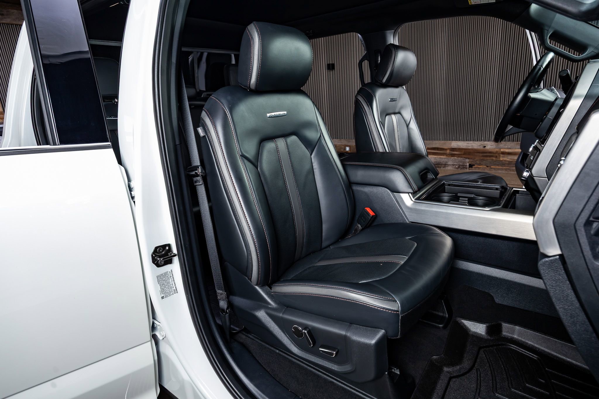 Used 2022 Ford F350 Platinum image 30