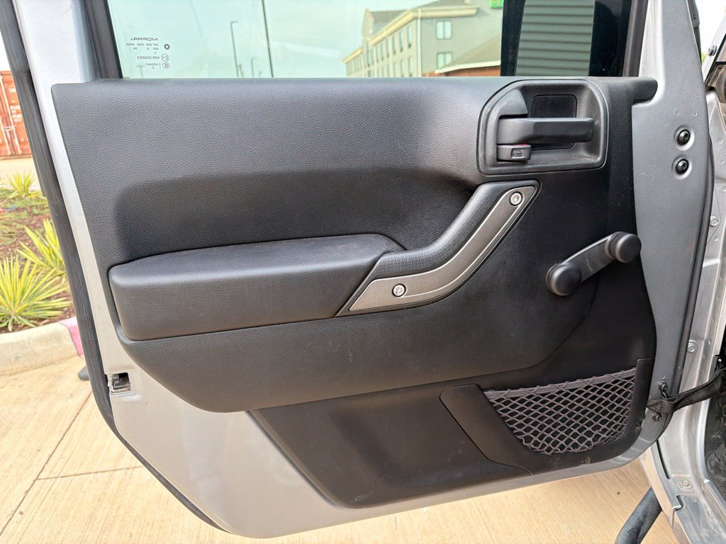Used 2016 Jeep Wrangler Unlimited Sport AWD/4WD image 14