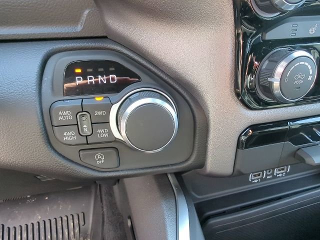New 2026 RAM 1500 4x4 Crew Cab image 29