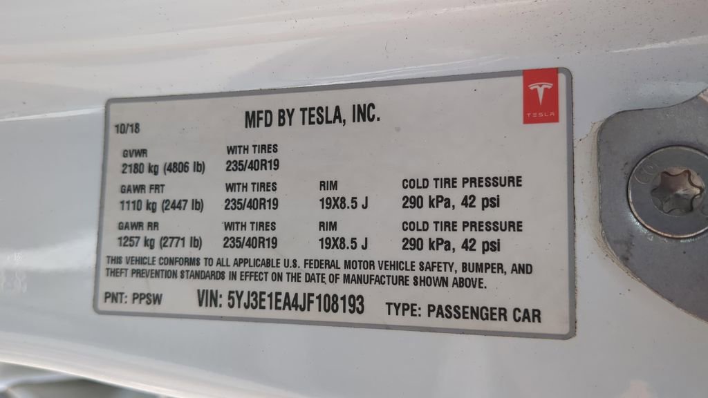 Used 2018 Tesla Model 3 Long Range image 32