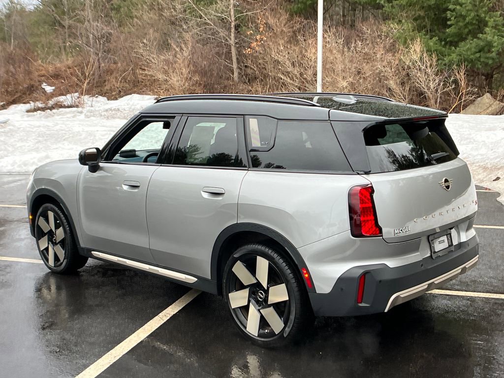 Used 2025 MINI Cooper Countryman S w/ Comfort Package Max image 3