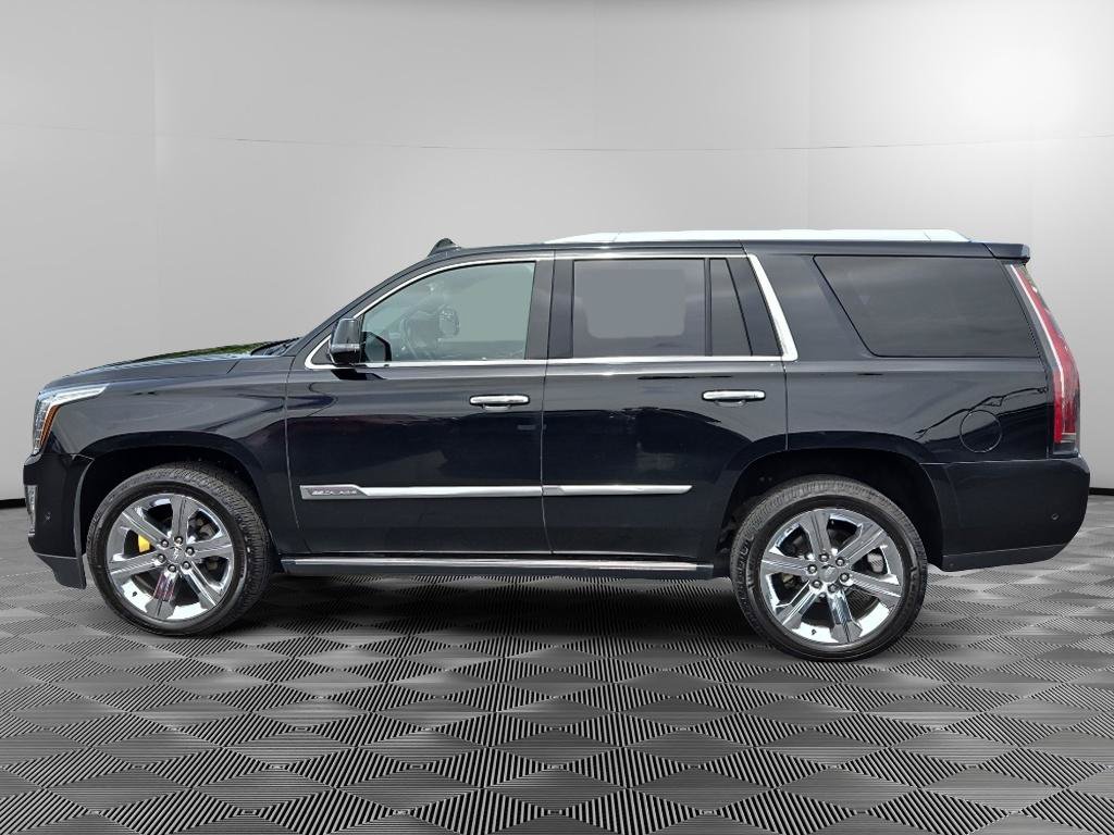 Used 2017 Cadillac Escalade Platinum AWD/4WD image 4