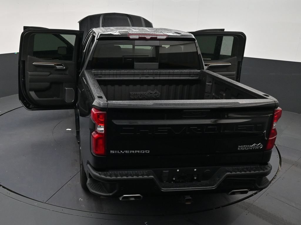 Used 2024 Chevrolet Silverado 1500 High Country RWD image 32