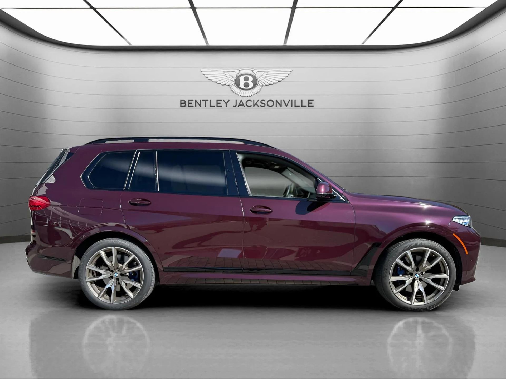 Used 2022 BMW X7 M50i image 5