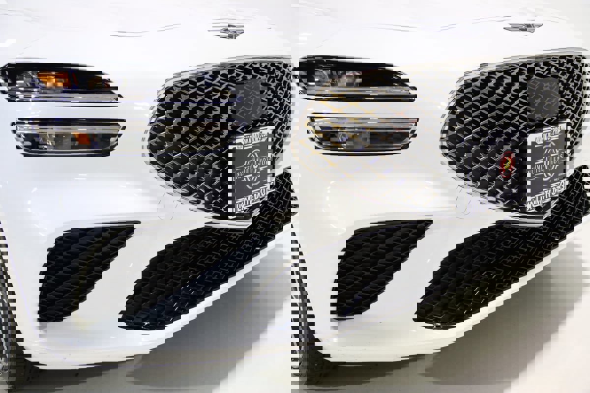 Used 2024 Genesis G70 2.5T image 20