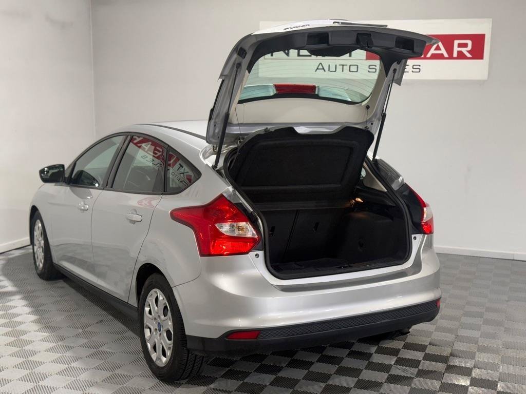 Used 2012 Ford Focus SE FWD image 36