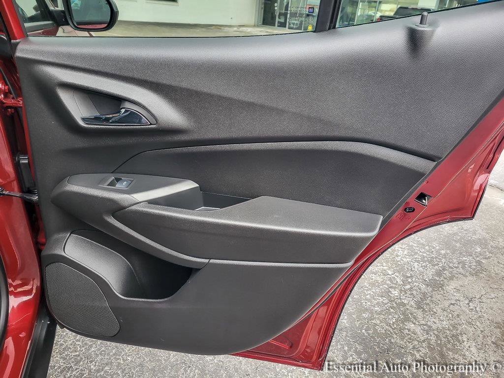 Certified 2025 Chevrolet Trax RS w/ Driver Confidence Package image 25