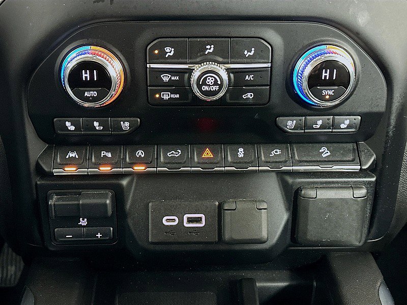Used 2021 GMC Sierra 1500 SLT w/ SLT Premium Plus Package image 17