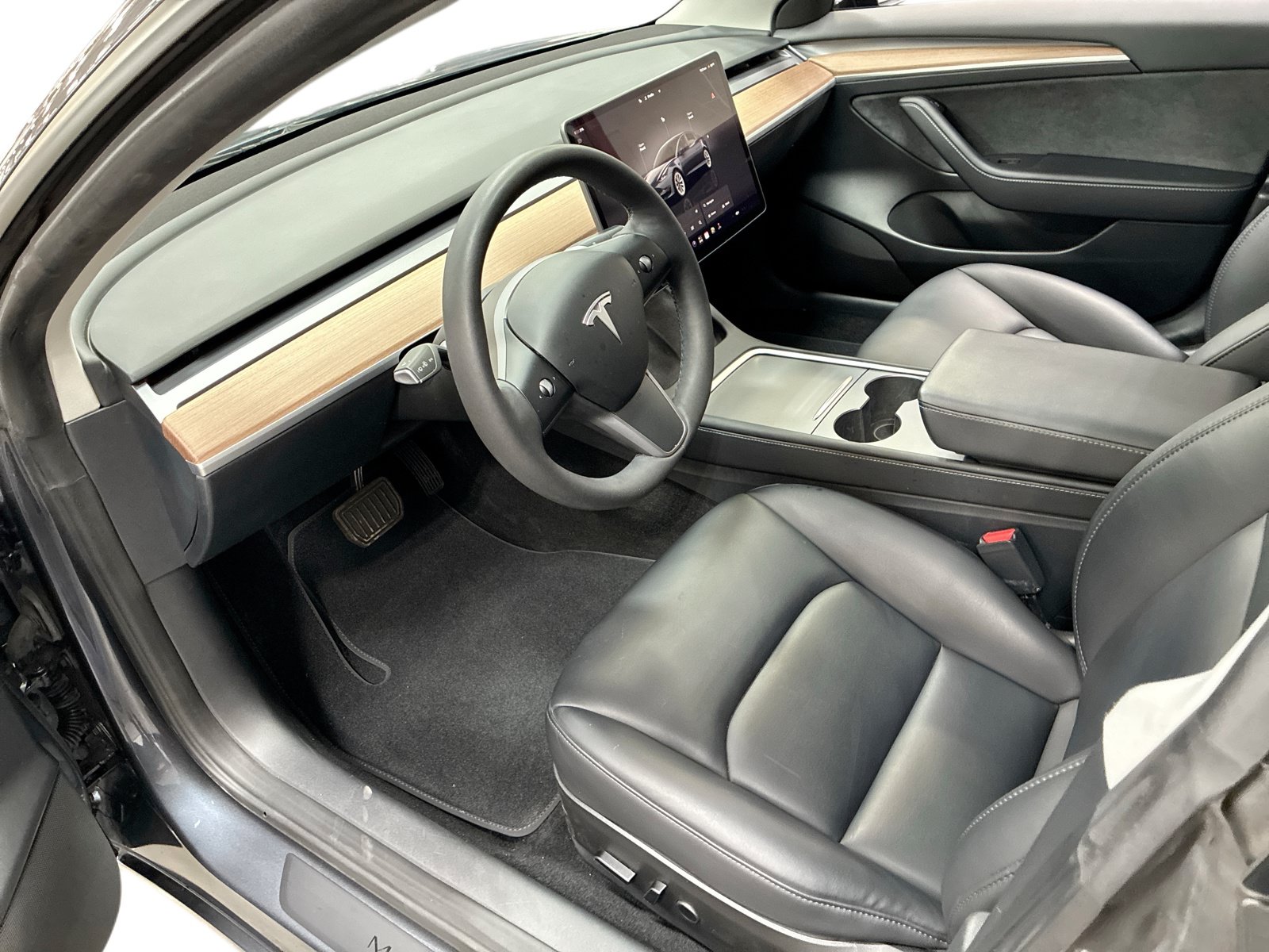 Certified 2023 Tesla Model 3 Long Range AWD/4WD image 9