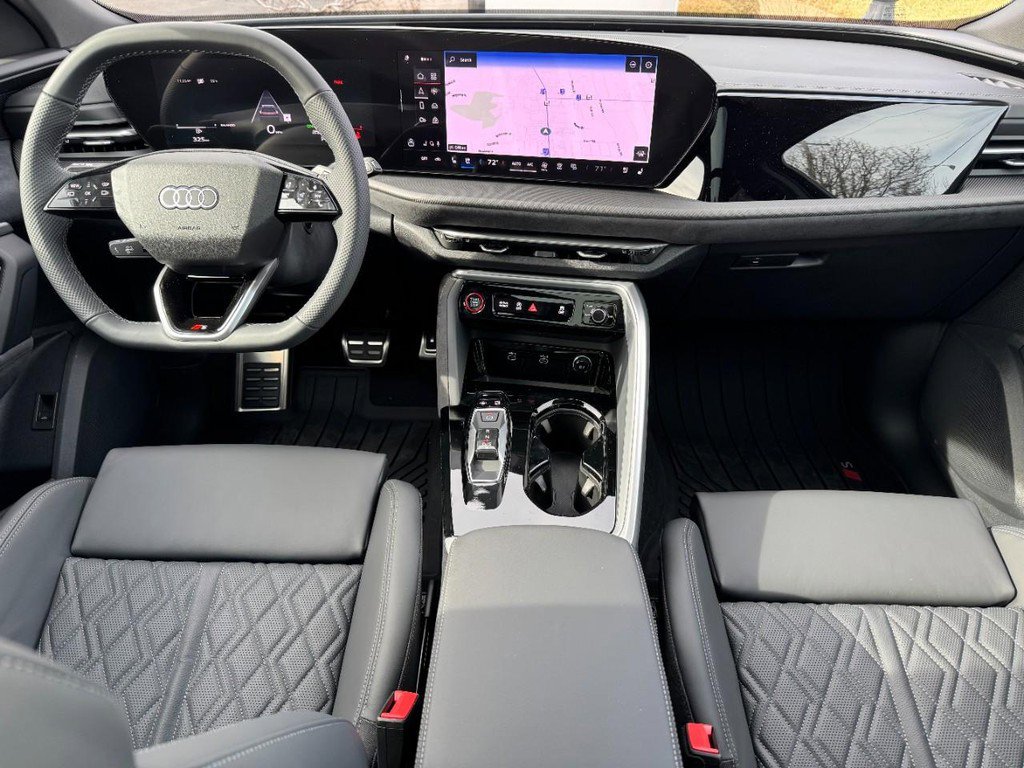 New 2025 Audi SQ5 Premium Plus image 8