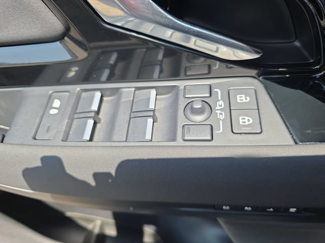 Certified 2025 Land Rover Range Rover Evoque S AWD/4WD image 30