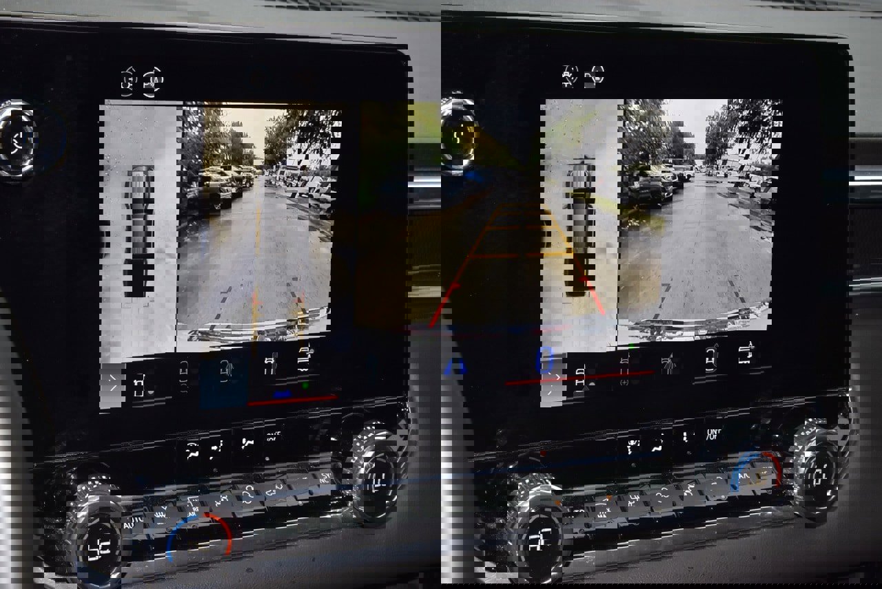 Used 2024 GMC Canyon Elevation w/ Convenience Package image 28