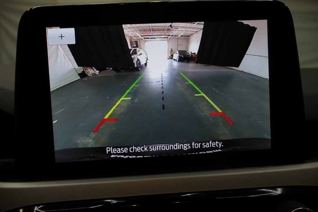 Used 2021 Ford Escape SE image 21