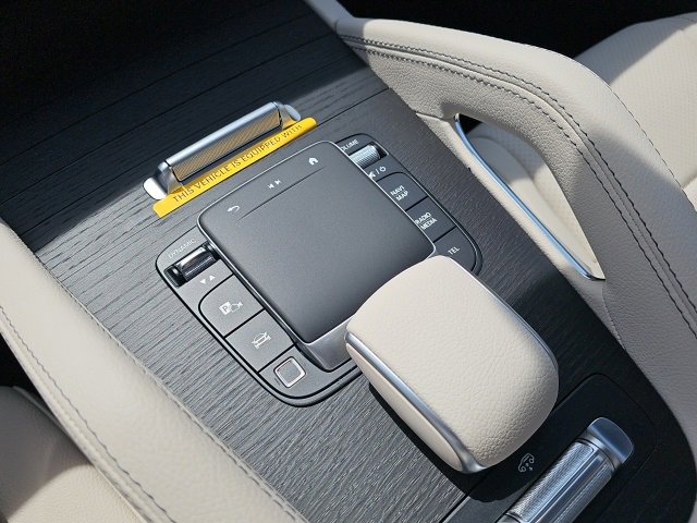New 2025 Mercedes-Benz GLS 450 4MATIC image 21