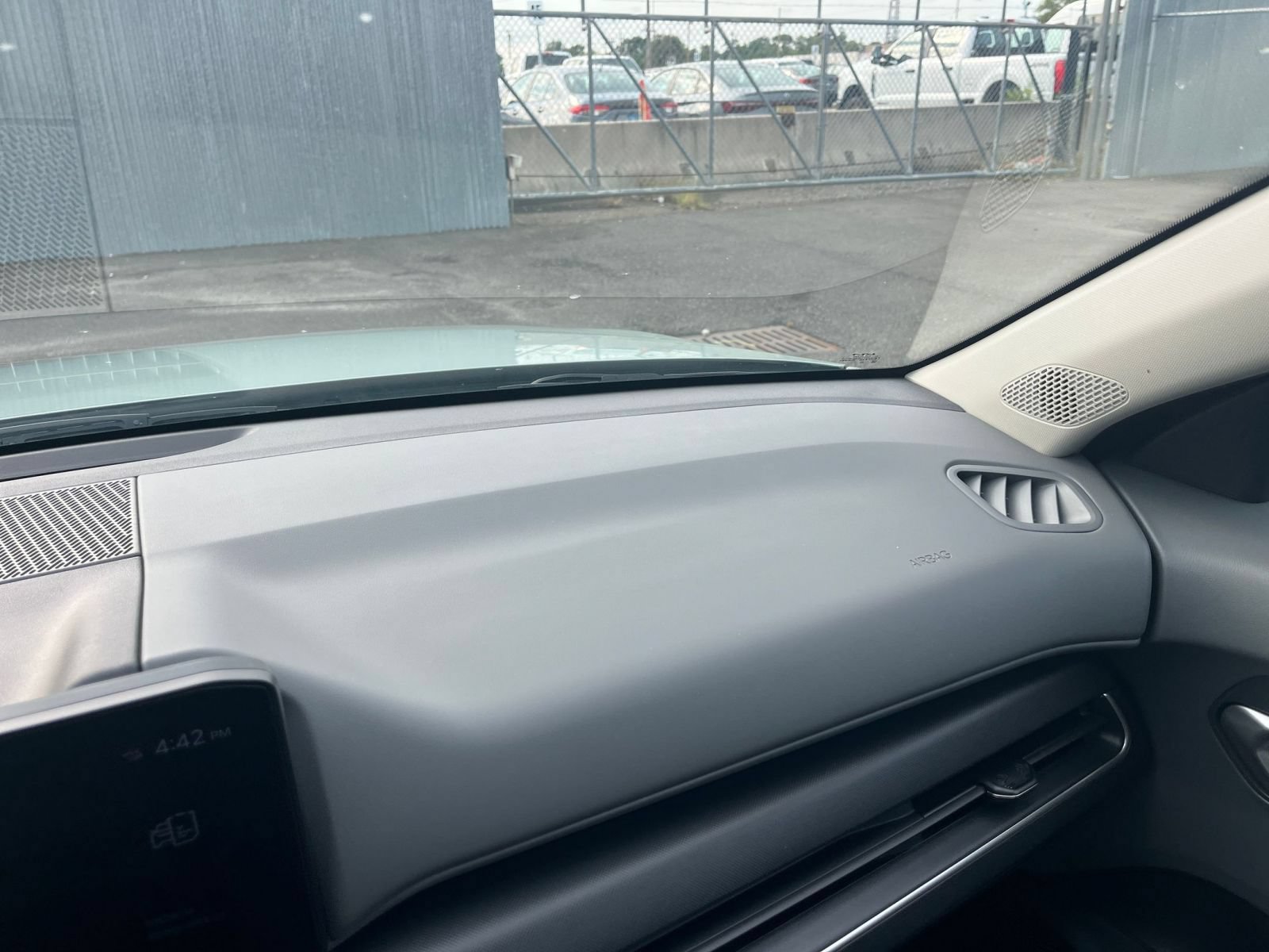 Used 2025 Kia K4 FWD image 34