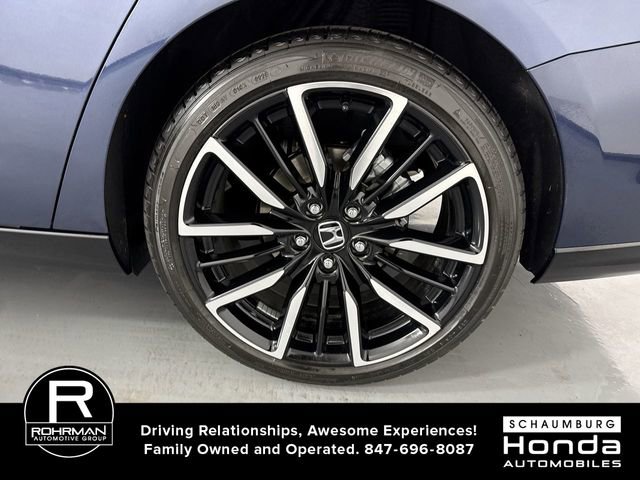 Used 2025 Honda Accord Touring image 6