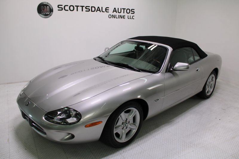Used 1999 Jaguar XK8 Convertible RWD image 15