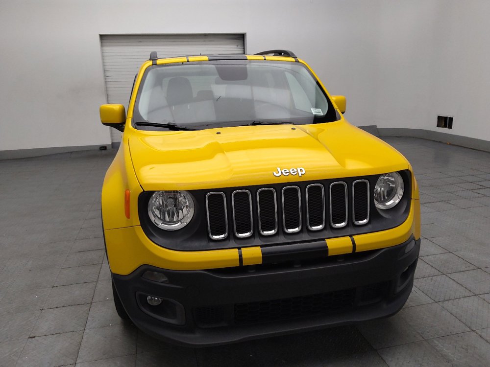 Used 2016 Jeep Renegade Latitude FWD image 14