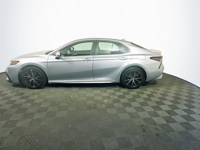 Certified 2023 Toyota Camry SE FWD image 5