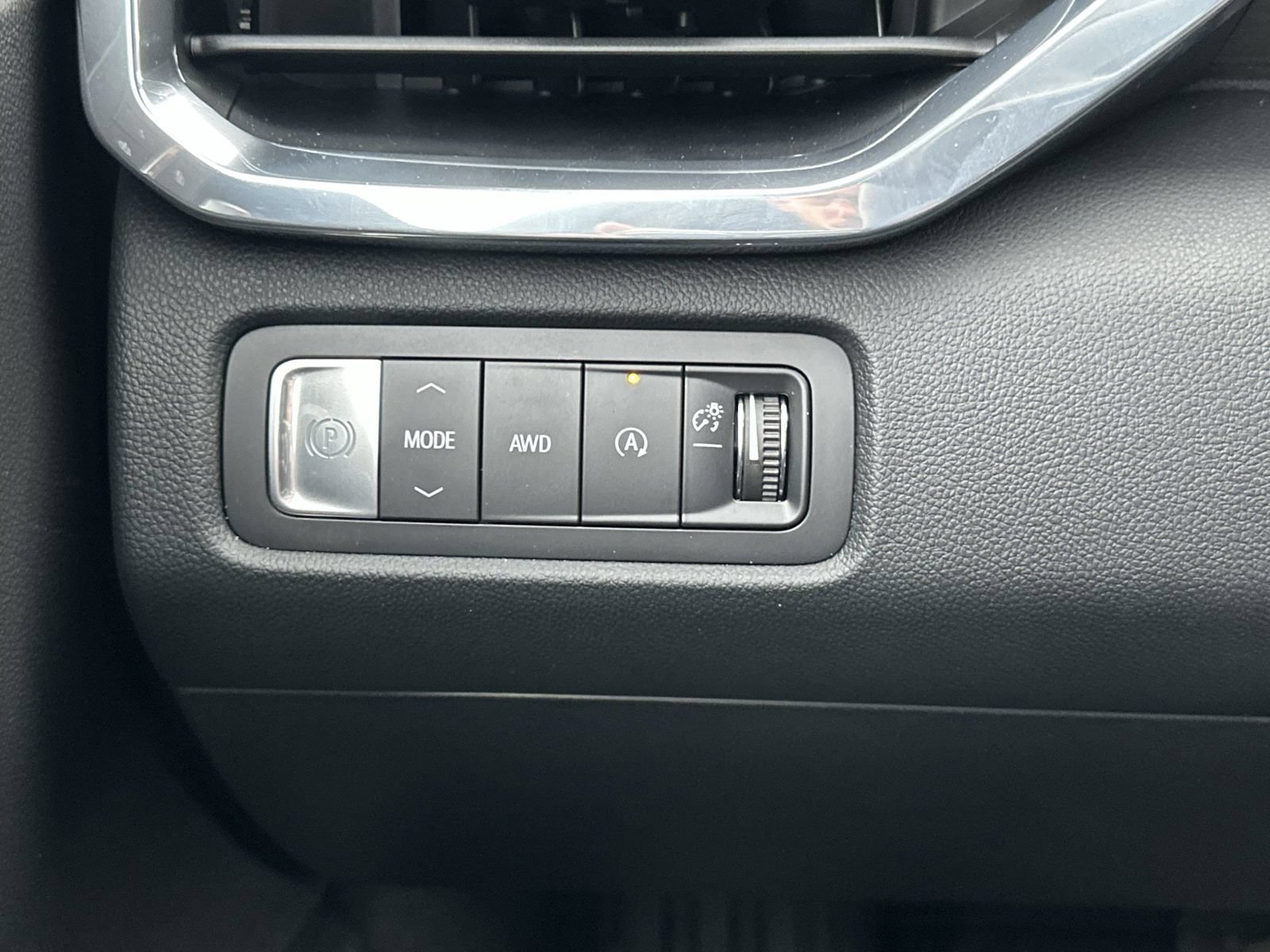New 2026 GMC Acadia Denali w/ Super Cruise Package AWD/4WD image 18