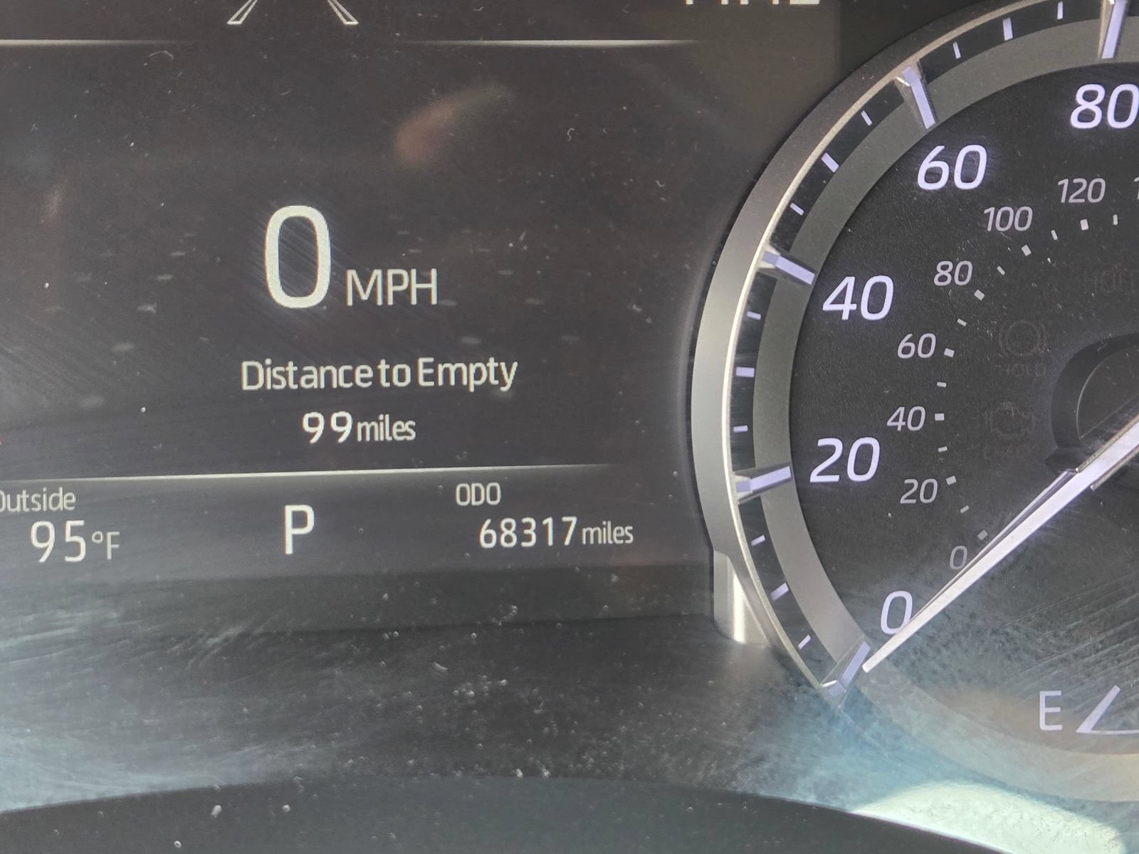 Used 2022 Toyota Highlander XLE FWD image 14