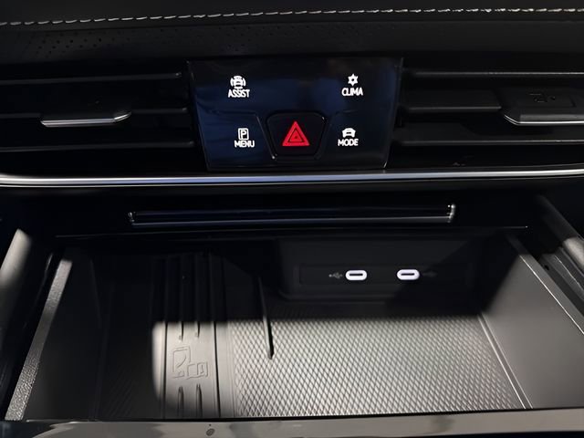 Used 2025 Volkswagen Atlas Cross Sport SE image 21